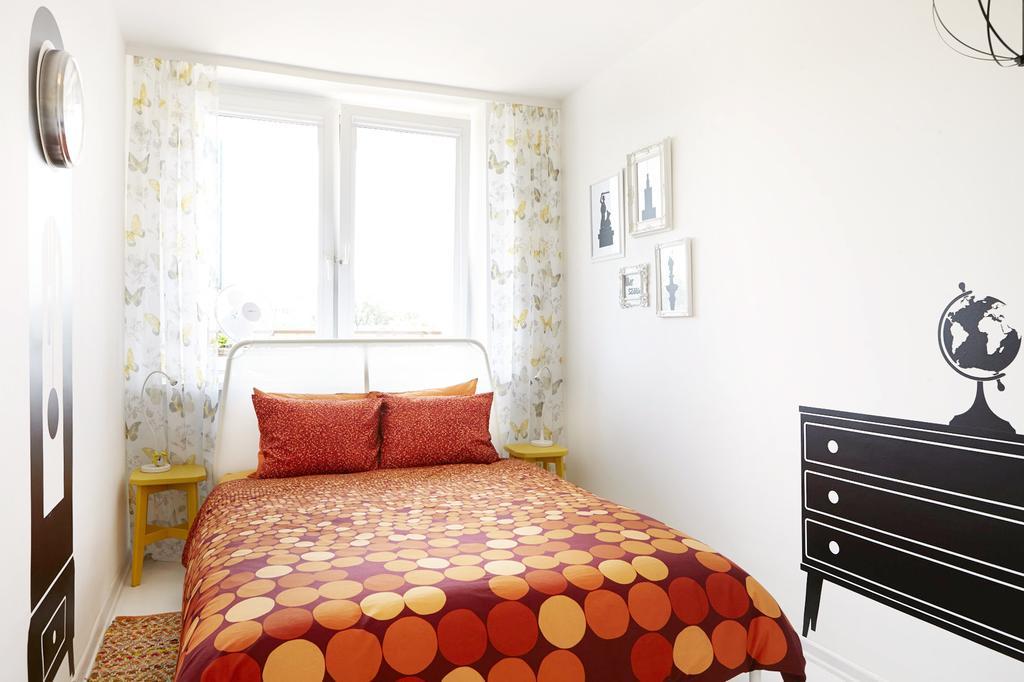 Lovely Sunny Flat In City Center Warschau Zimmer foto